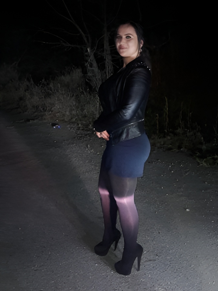 Элина привлекальеная девушка из Ростова великого цена от 2000 руб