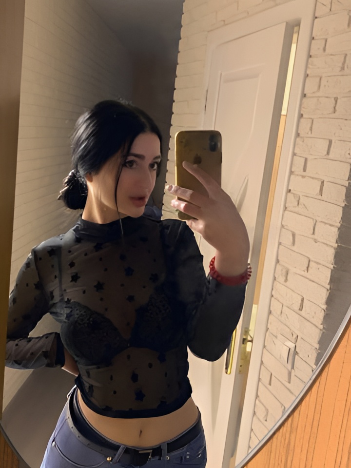 Софа привлекательная девушка из Ростова великого цена от 1500 руб