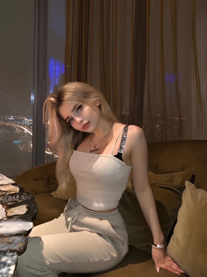 Индивидуалка Яна, доступна для личного знакомства от 10000 руб