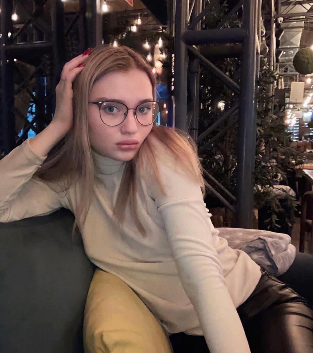 Марго привлекальеная девушка из Ростова великого цена от 3000 руб