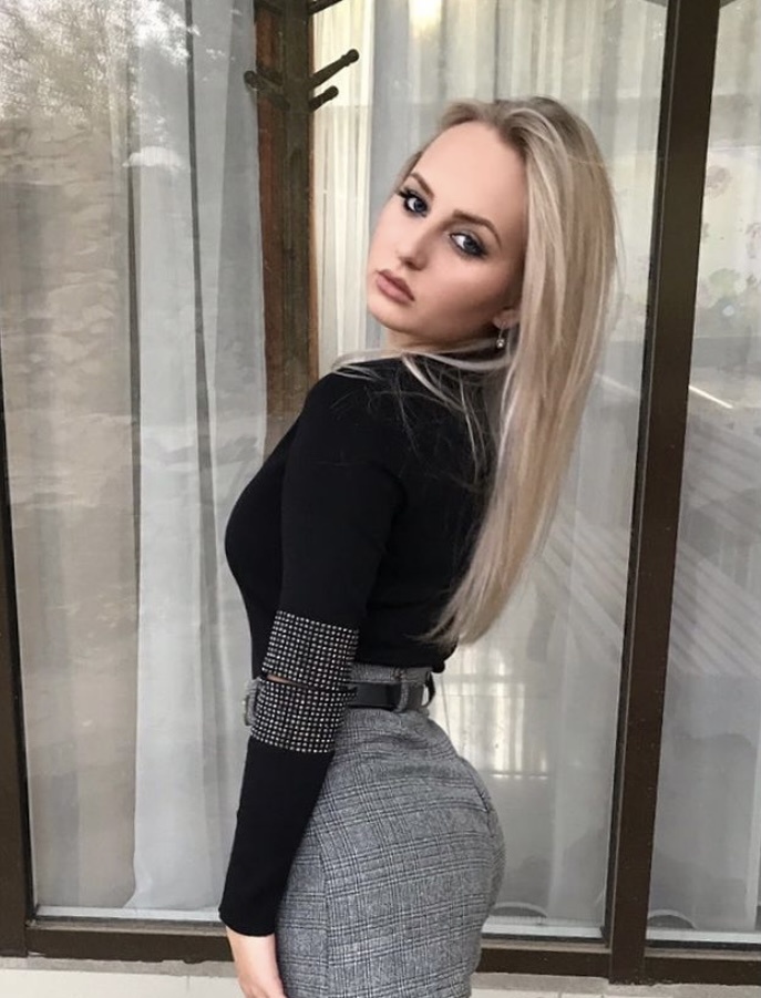 🎥 МАРГОША привлекальеная девушка из Ростова великого цена от 3500 руб