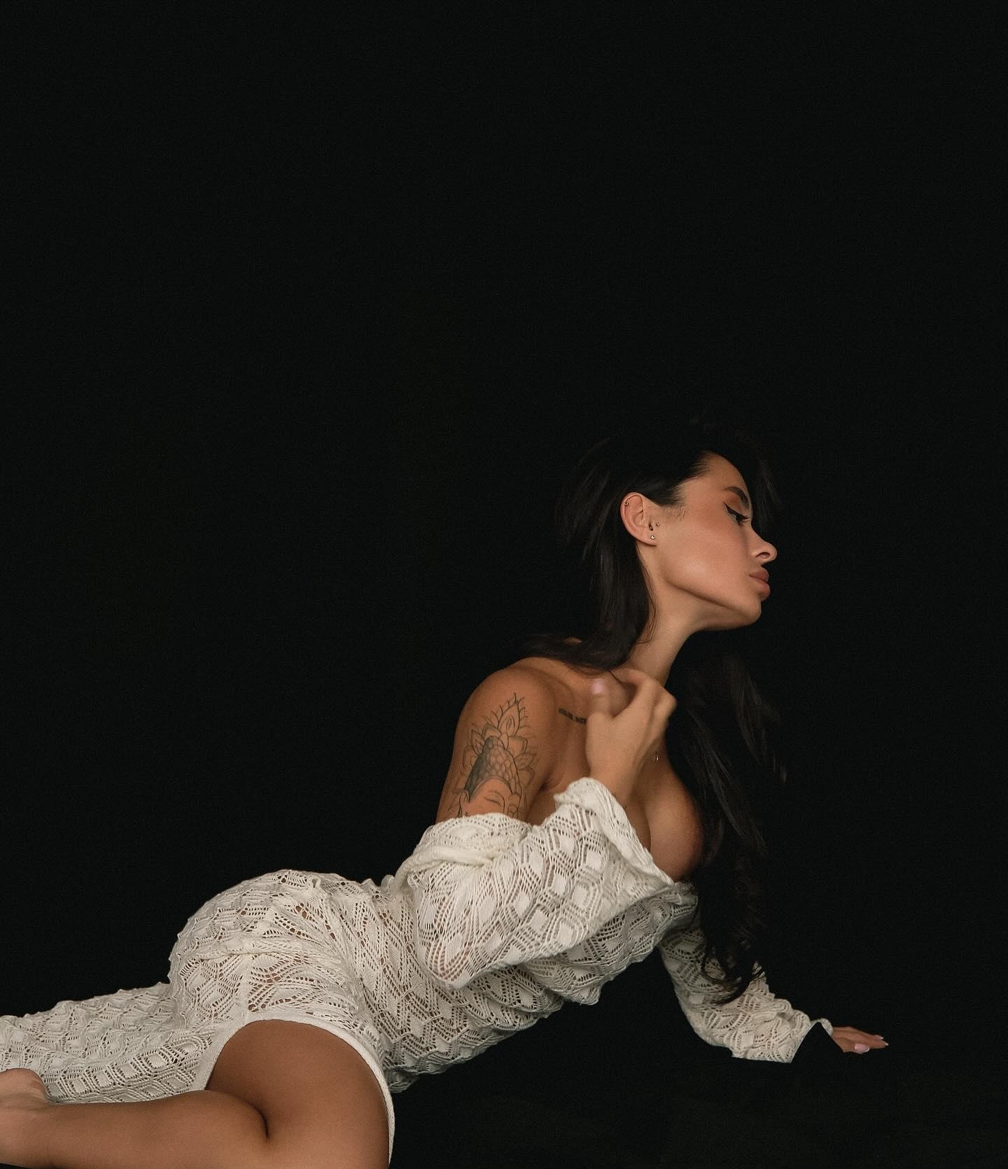 Надюша привлекальеная девушка из Ростова великого цена от 8000 руб