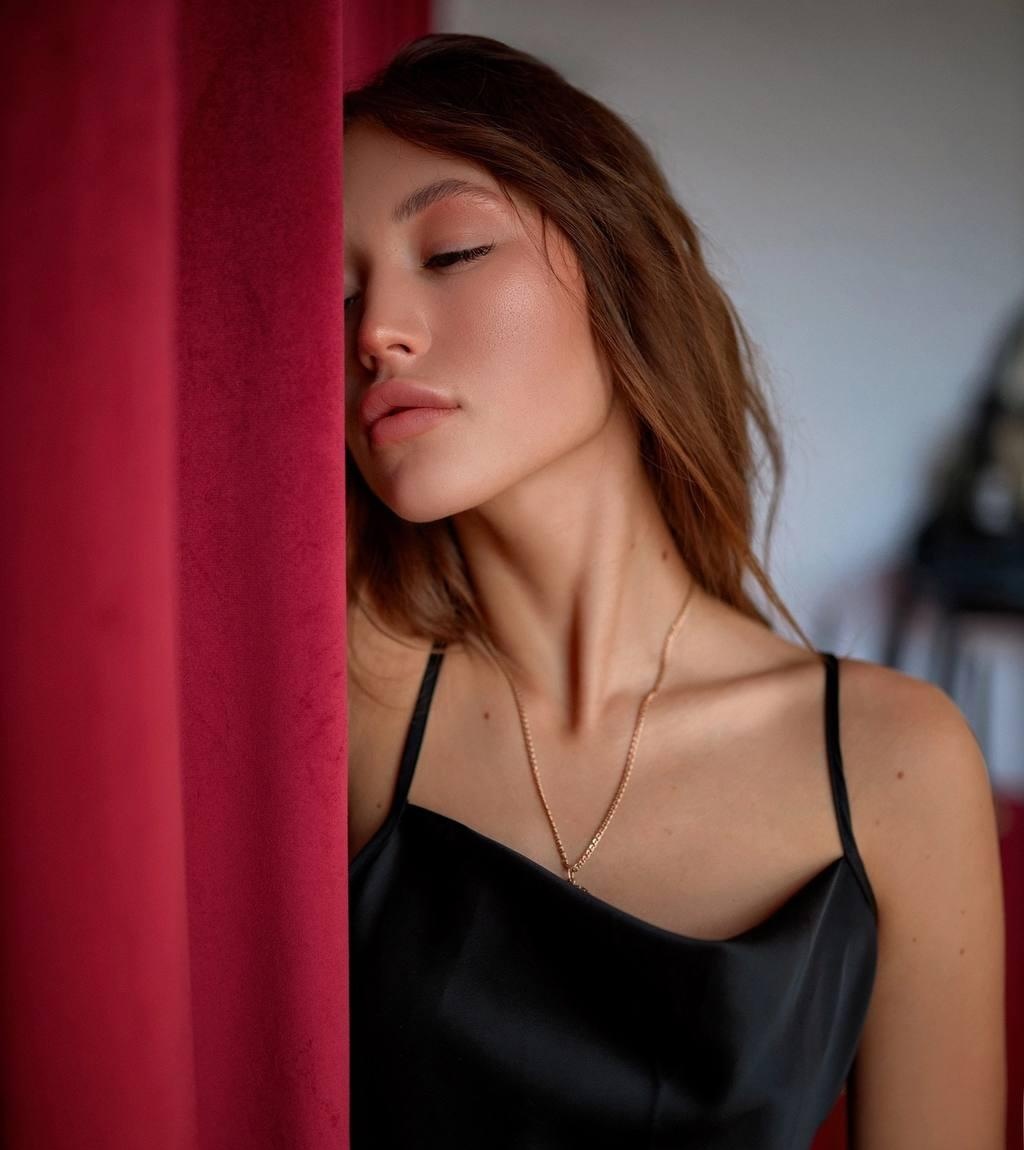 Софья привлекальеная девушка из Ростова великого цена от 5000 руб