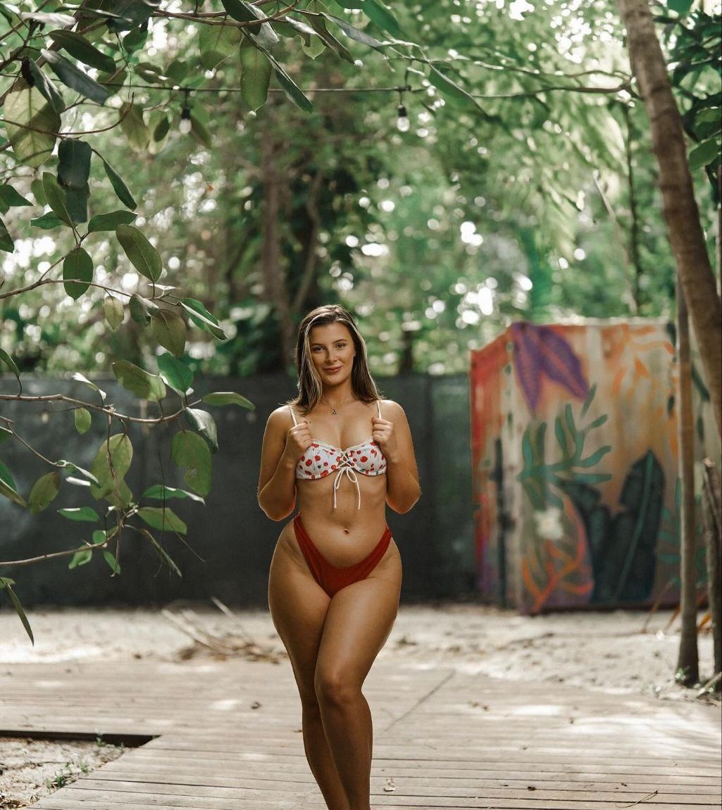 Индивидуалка Влада, доступна для личного знакомства от 4000 руб