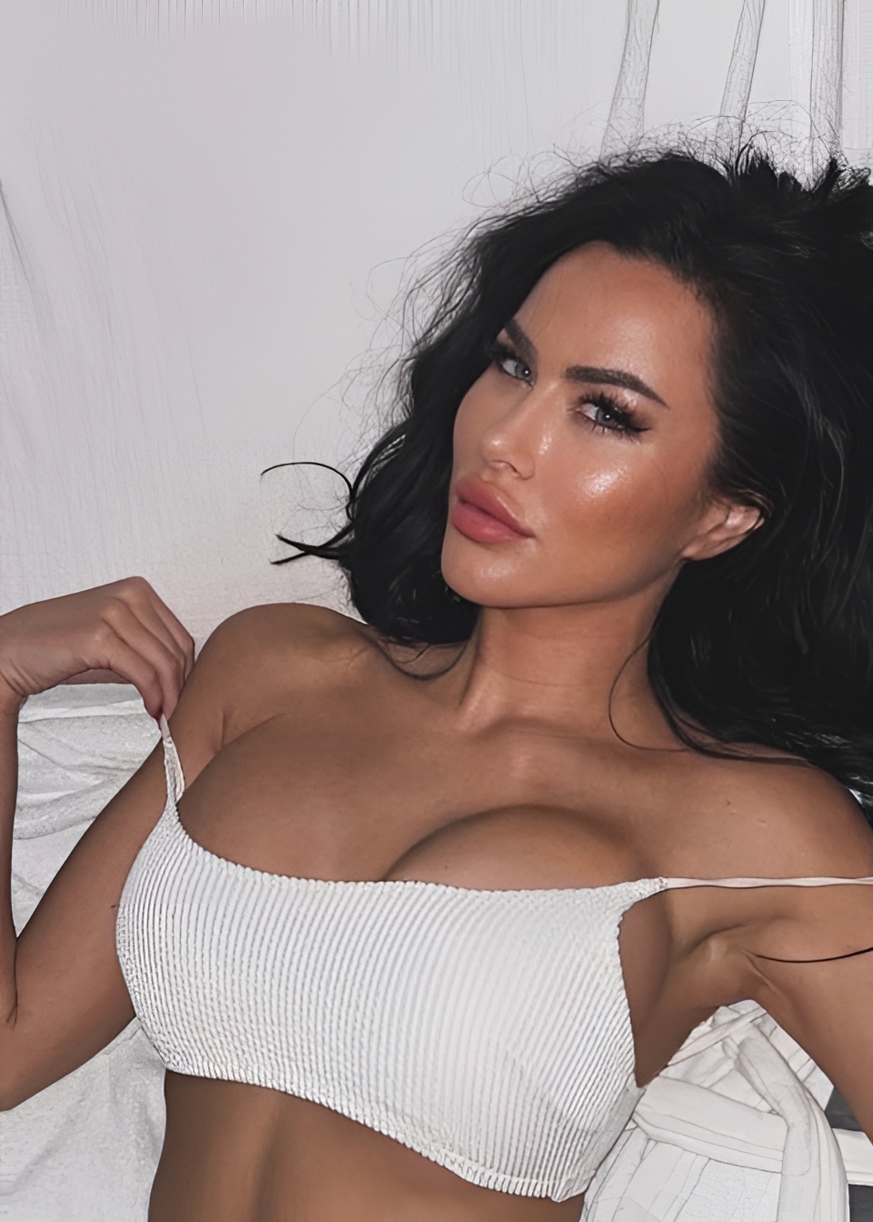 АВРОРА ТОП привлекательная девушка из Ростова великого цена от 18000 руб