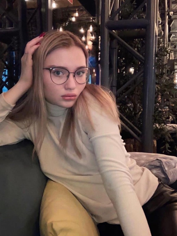 Марго привлекательная девушка из Ростова великого цена от 3000 руб