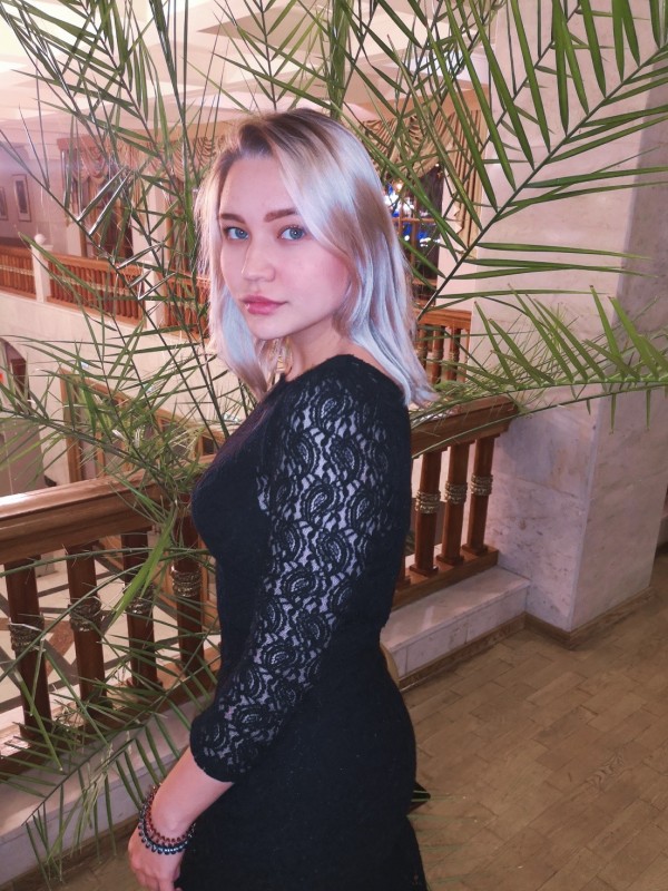 Катька привлекательная девушка из Ростова великого цена от 3500 руб