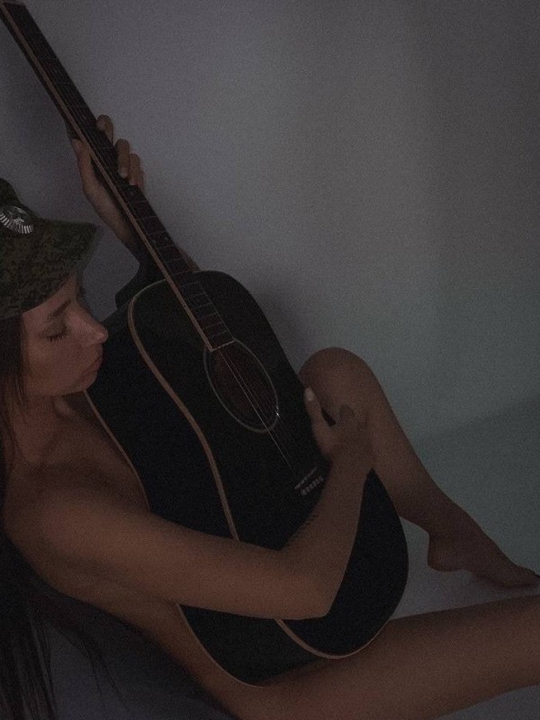 Клеопатра привлекательная девушка из Ростова великого цена от 7000 руб